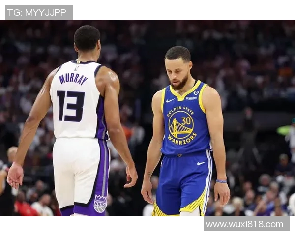 米尔顿与布拉德的对决:谁将成为篮球场上的新王者 米尔顿与布拉德的对决:谁将成为篮球场上的新王者